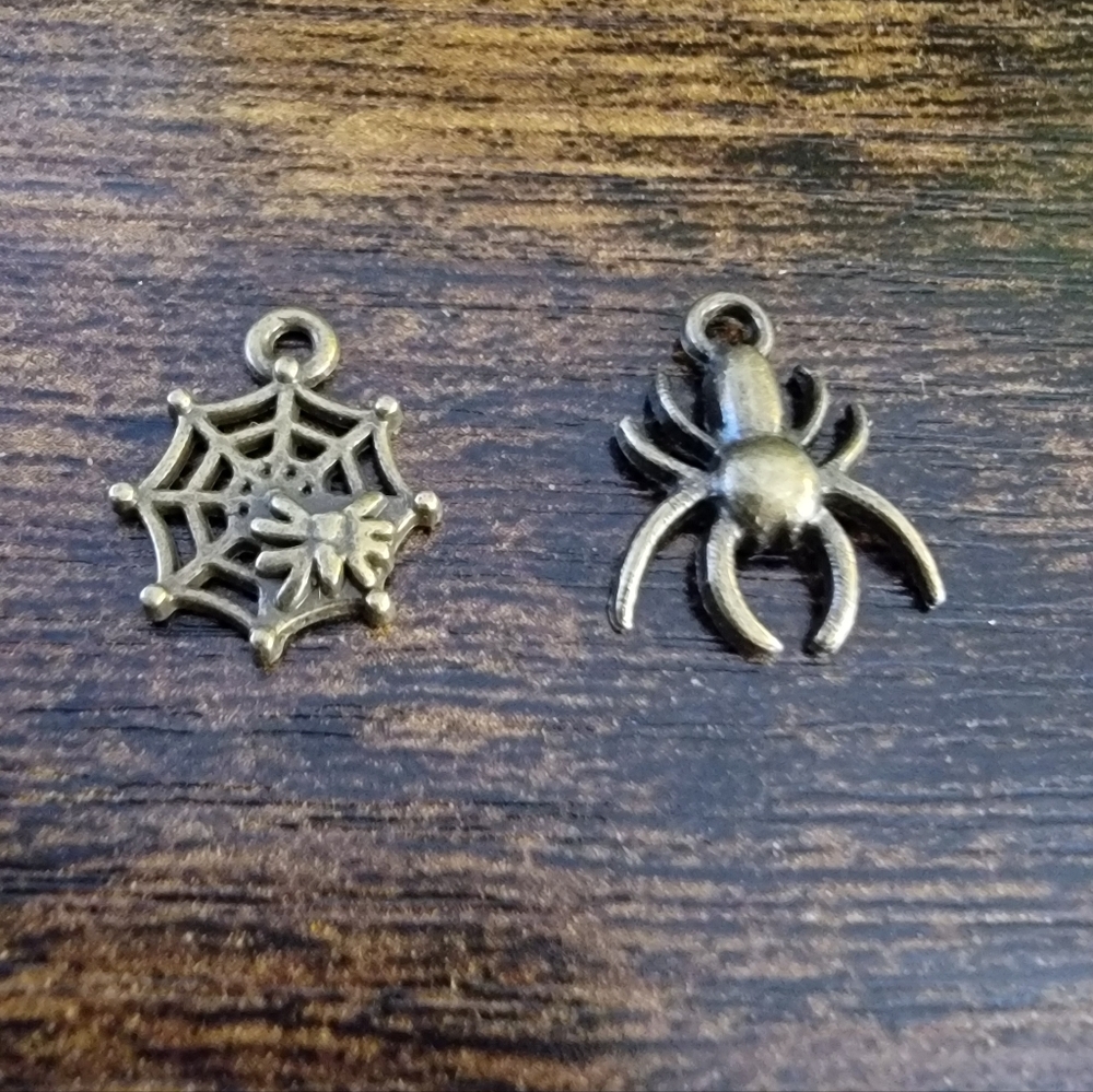 (2) New Spider Charms + Organza Bag Miniature Fashion Jewelry